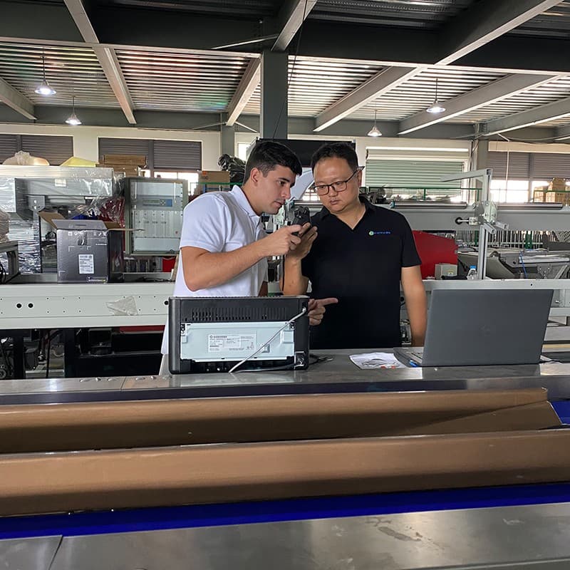 images/1730363025896Brazilian customers visit Fstsort.jpg